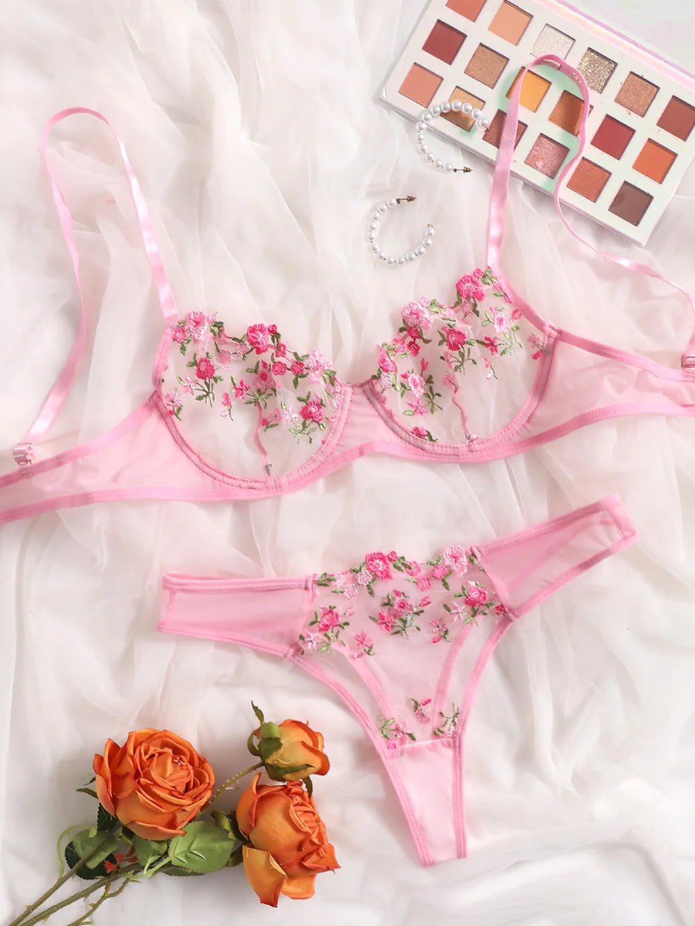 Low Waist Lace Embroidered Bra SetLow Waist Lace Embroidered Bra Set
